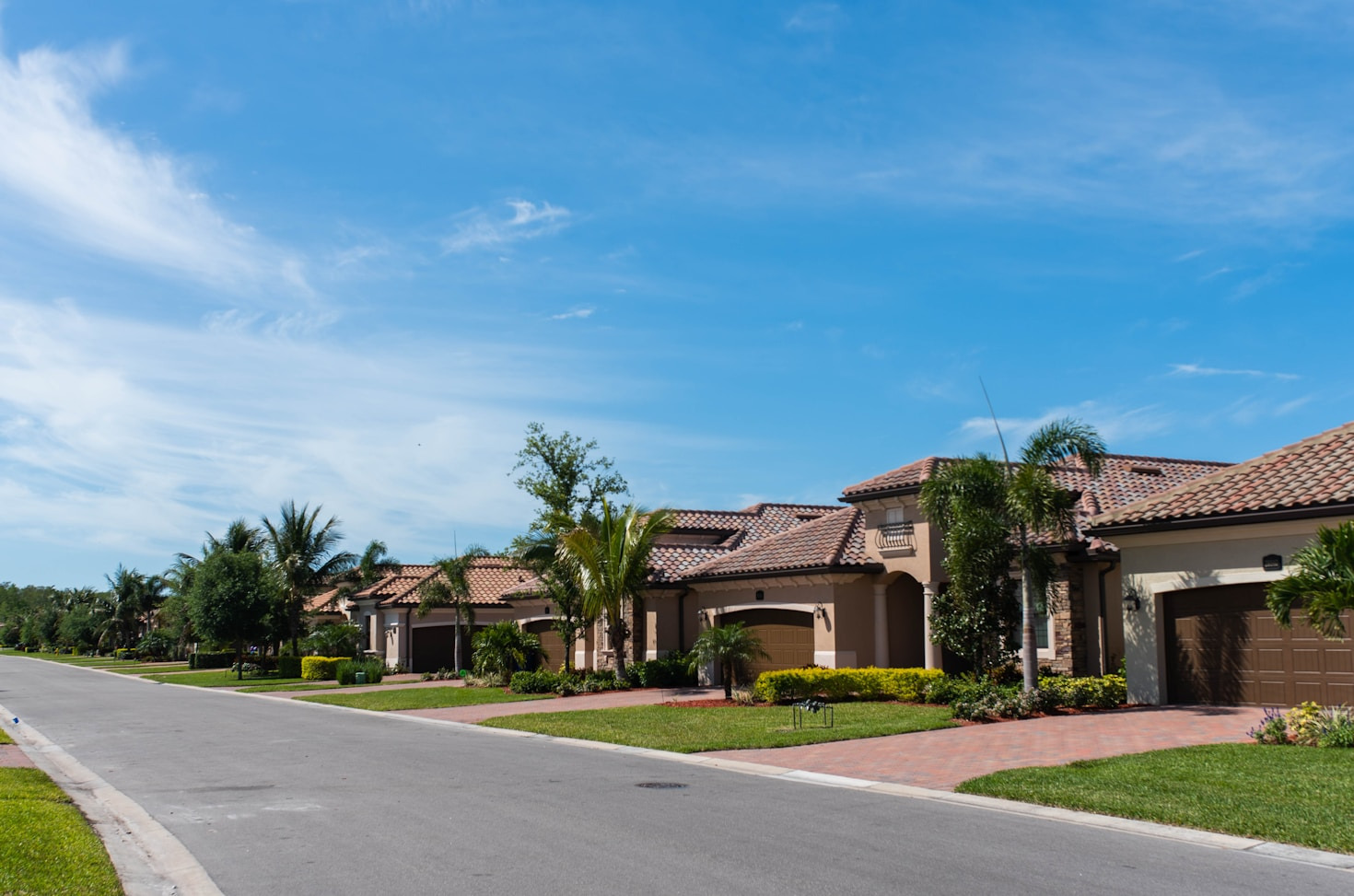 How to Choose the Right San Fernando Valley Neighborhood