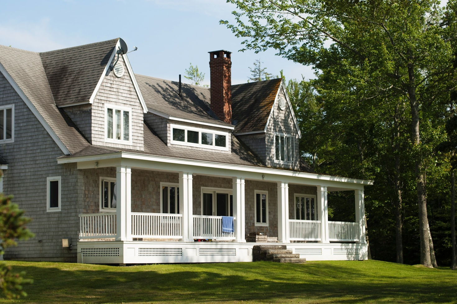 Informed Decision-Making: Beyond the Sales Pitch in Real Estate